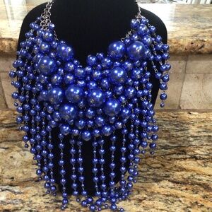 Big, bold, and blue. Encore  Statement necklace. Great shape